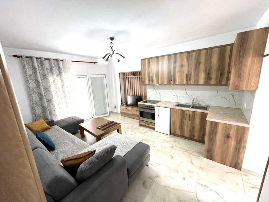Roel Apartments Sarandë Eksteriør billede