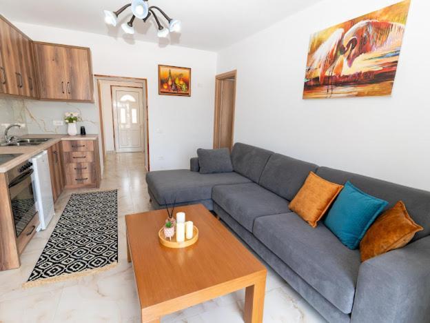 Roel Apartments Sarandë Eksteriør billede
