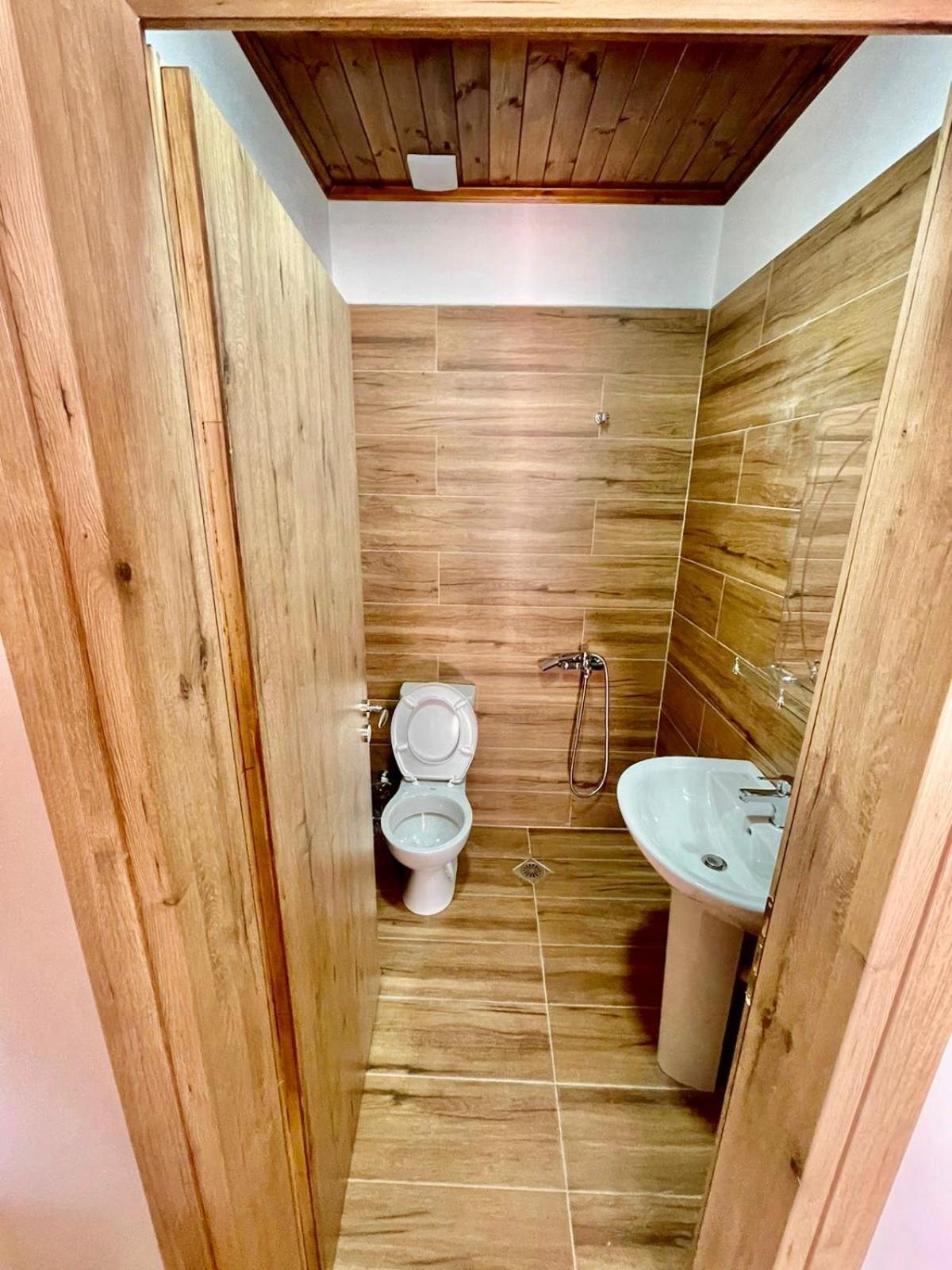 Roel Apartments Sarandë Eksteriør billede